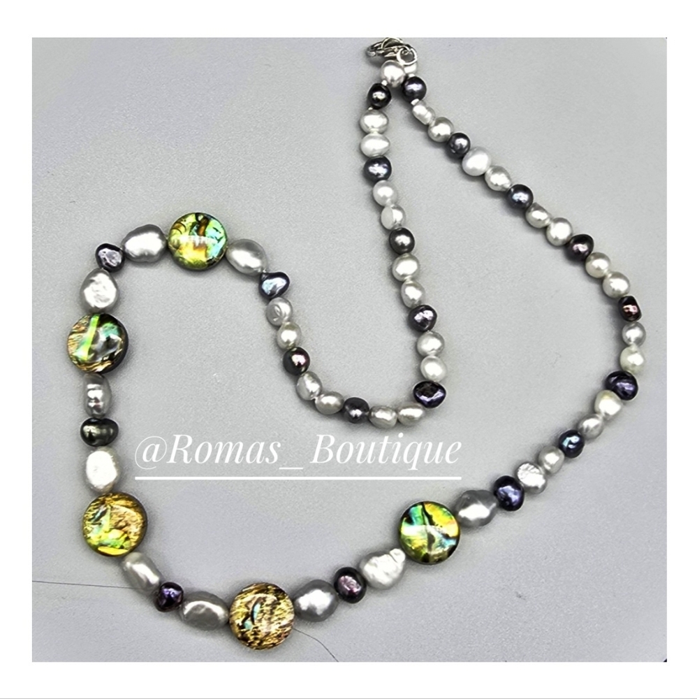 Elegant Multicolor Pearl and Abalone Necklace